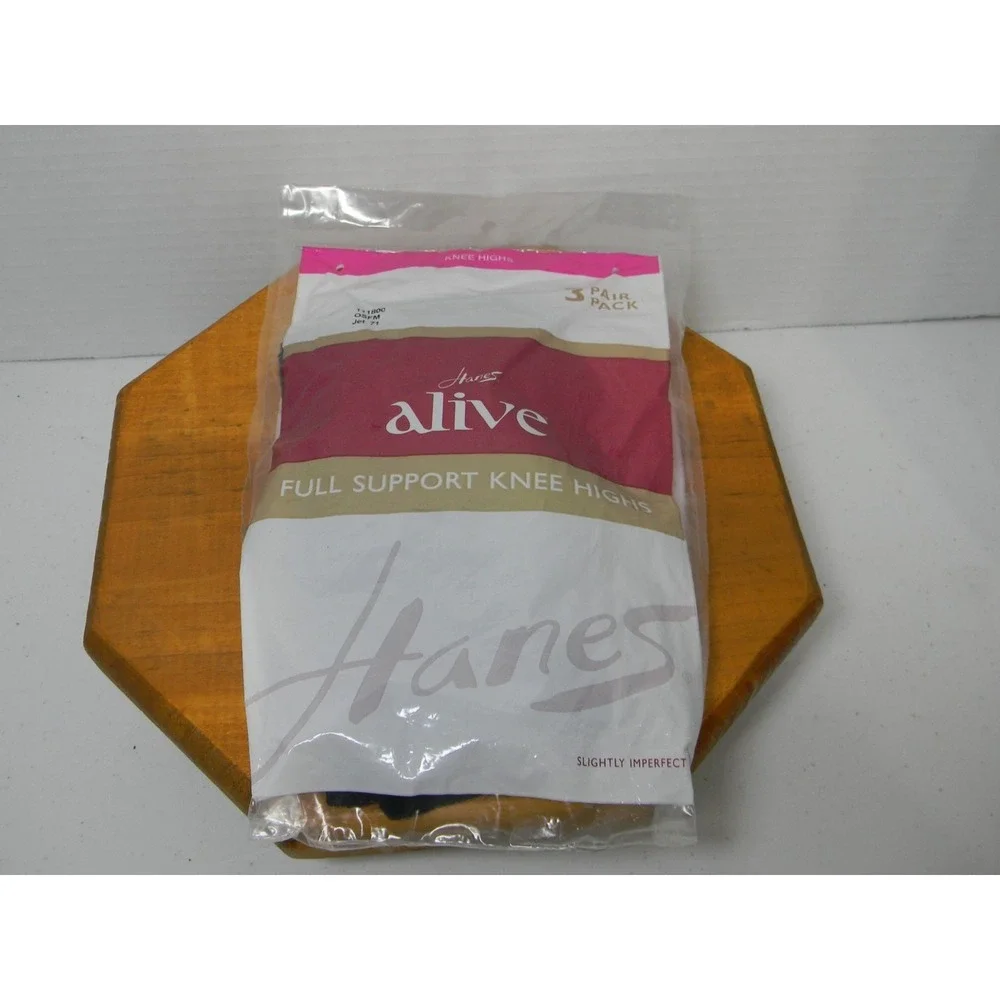 Hanes Alive Full Support Knee Highs 3 Pair Jet 71‎ OSFM Slightly Imperfect NIP